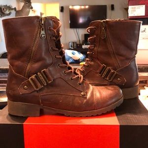 Guess combat boots